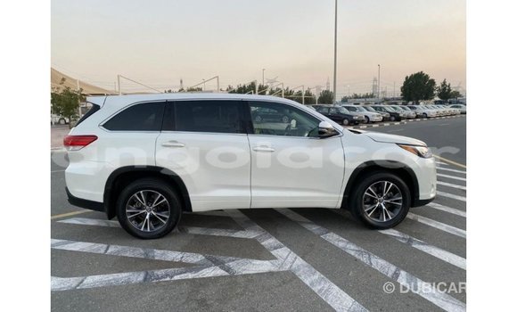Comprar Importar Toyota Highlander Branco Carro em Import - Dubai em Bengo Province Comprar Importar Toyota Highlander Branco Carro em Import - Dubai em Bengo Province