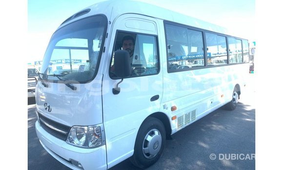 Comprar Importar Hyundai Accent Branco Carro em Import - Dubai em Bengo Province Comprar Importar Hyundai Accent Branco Carro em Import - Dubai em Bengo Province