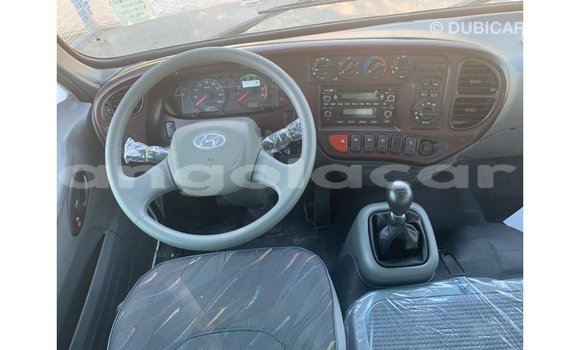 Comprar Importar Hyundai Accent Branco Carro em Import - Dubai em Bengo Province Comprar Importar Hyundai Accent Branco Carro em Import - Dubai em Bengo Province