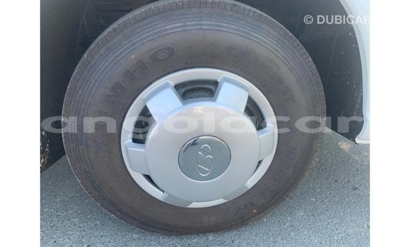 Comprar Importar Hyundai Accent Branco Carro em Import - Dubai em Bengo Province Comprar Importar Hyundai Accent Branco Carro em Import - Dubai em Bengo Province