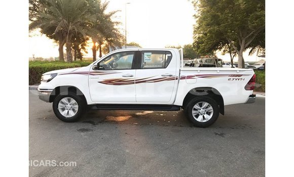 Comprar Importar Toyota Hilux Branco Carro em Import - Dubai em Bengo Province Comprar Importar Toyota Hilux Branco Carro em Import - Dubai em Bengo Province