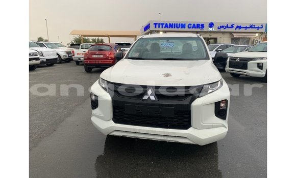 Comprar Importar Mitsubishi L200 Branco Carro em Import - Dubai em Bengo Province Comprar Importar Mitsubishi L200 Branco Carro em Import - Dubai em Bengo Province