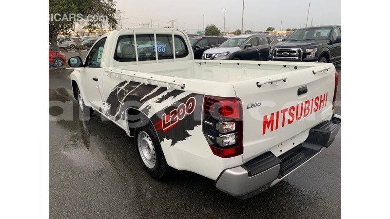 Big with watermark mitsubishi l200 bengo province import dubai 6432