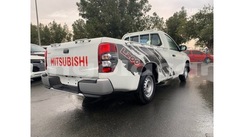 Big with watermark mitsubishi l200 bengo province import dubai 6432