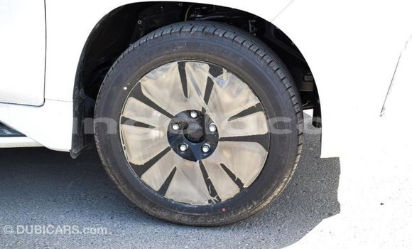 Comprar Importar Lexus LX Branco Carro em Import - Dubai em Bengo Province Comprar Importar Lexus LX Branco Carro em Import - Dubai em Bengo Province
