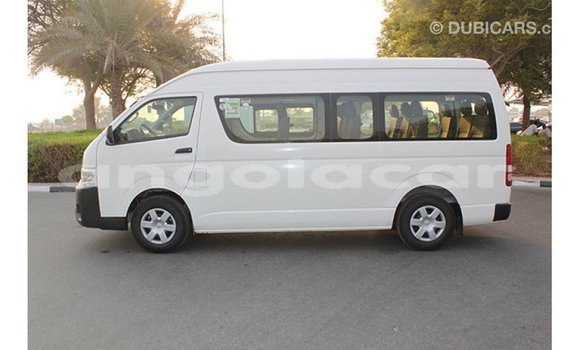 Acheter Import Voiture Toyota Hiace Blanc à Import - Dubai, Province de Bengo Acheter Import Voiture Toyota Hiace Blanc à Import - Dubai, Province de Bengo