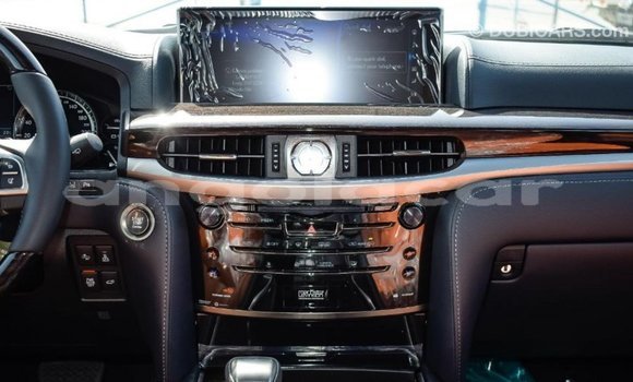 Comprar Importar Lexus LX Branco Carro em Import - Dubai em Bengo Province Comprar Importar Lexus LX Branco Carro em Import - Dubai em Bengo Province