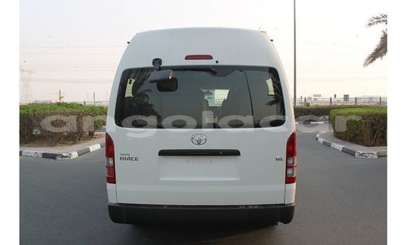 Acheter Import Voiture Toyota Hiace Blanc à Import - Dubai, Province de Bengo Acheter Import Voiture Toyota Hiace Blanc à Import - Dubai, Province de Bengo