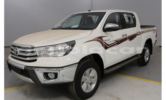 Comprar Importar Toyota Hilux Branco Carro em Import - Dubai em Bengo Province Comprar Importar Toyota Hilux Branco Carro em Import - Dubai em Bengo Province