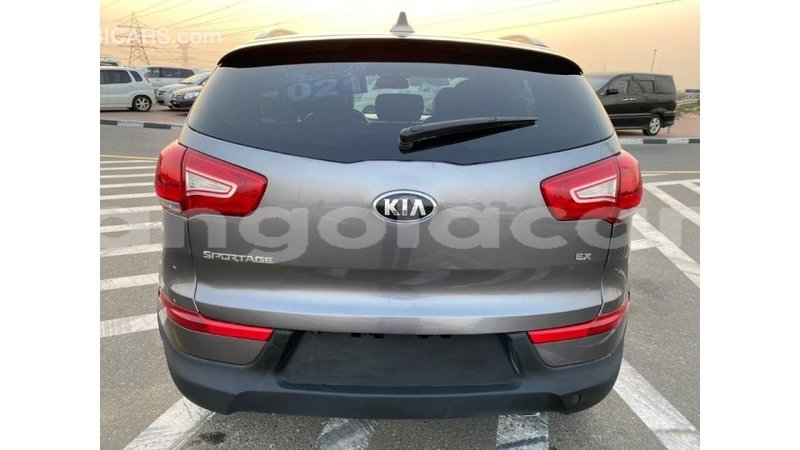 Big with watermark kia sportage bengo province import dubai 6444