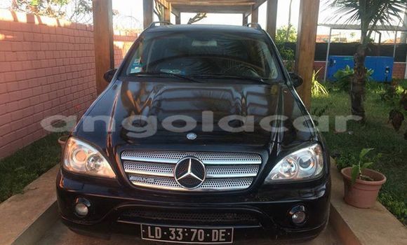 Acheter Occasion Voiture Mercedes-Benz ML–Class Bleu à Luanda, Province de Luanda