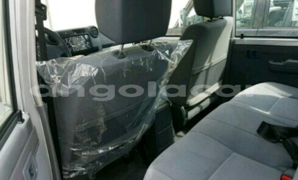 Acheter Occasion Voiture Toyota Land Cruiser Noir à Luanda, Province de Luanda Acheter Occasion Voiture Toyota Land Cruiser Noir à Luanda, Province de Luanda