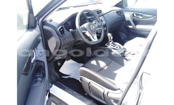 Buy Import Nissan Evalia Other Truck in Import - Dubai in Bengo Province Buy Import Nissan Evalia Other Truck in Import - Dubai in Bengo Province