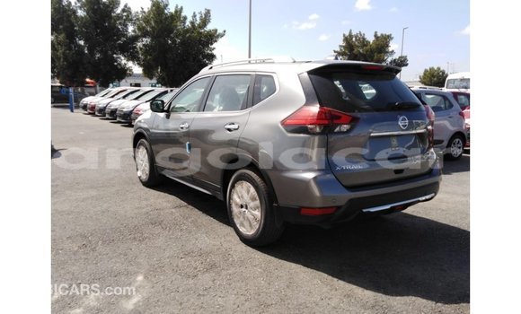 Buy Import Nissan Evalia Other Truck in Import - Dubai in Bengo Province Buy Import Nissan Evalia Other Truck in Import - Dubai in Bengo Province