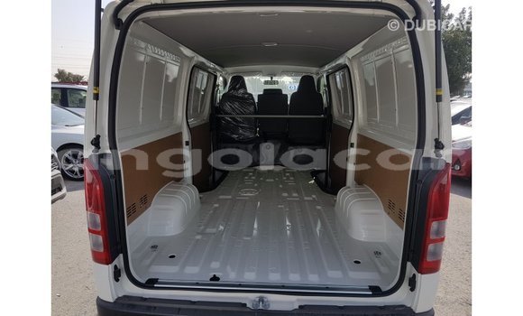 Comprar Importar Toyota Hiace Branco Carro em Import - Dubai em Bengo Province Comprar Importar Toyota Hiace Branco Carro em Import - Dubai em Bengo Province