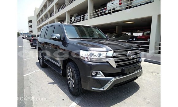 Comprar Importar Toyota Land Cruiser Outro Carro em Import - Dubai em Bengo Province Comprar Importar Toyota Land Cruiser Outro Carro em Import - Dubai em Bengo Province