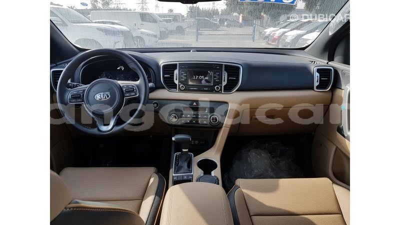Big with watermark kia sportage bengo province import dubai 6463