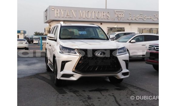Comprar Importar Lexus LX Branco Carro em Import - Dubai em Bengo Province Comprar Importar Lexus LX Branco Carro em Import - Dubai em Bengo Province