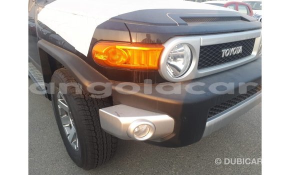 Comprar Importar Toyota FJ Cruiser Preto Carro em Import - Dubai em Bengo Province Comprar Importar Toyota FJ Cruiser Preto Carro em Import - Dubai em Bengo Province
