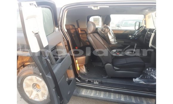Comprar Importar Toyota FJ Cruiser Preto Carro em Import - Dubai em Bengo Province Comprar Importar Toyota FJ Cruiser Preto Carro em Import - Dubai em Bengo Province