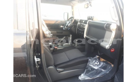 Comprar Importar Toyota FJ Cruiser Preto Carro em Import - Dubai em Bengo Province Comprar Importar Toyota FJ Cruiser Preto Carro em Import - Dubai em Bengo Province