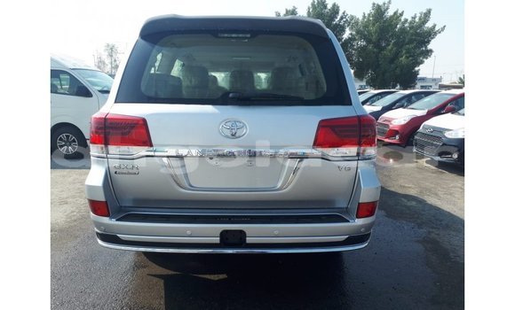 Buy Import Toyota Land Cruiser Other Car in Import - Dubai in Bengo Province Buy Import Toyota Land Cruiser Other Car in Import - Dubai in Bengo Province