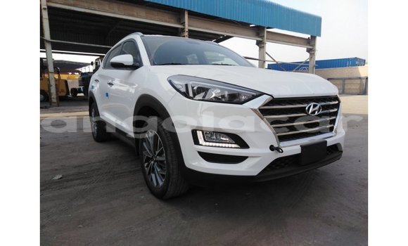Comprar Importar Hyundai Tucson Branco Carro em Import - Dubai em Bengo Province Comprar Importar Hyundai Tucson Branco Carro em Import - Dubai em Bengo Province