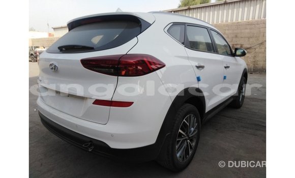 Comprar Importar Hyundai Tucson Branco Carro em Import - Dubai em Bengo Province Comprar Importar Hyundai Tucson Branco Carro em Import - Dubai em Bengo Province