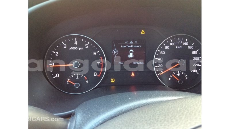 Big with watermark kia sportage bengo province import dubai 6502