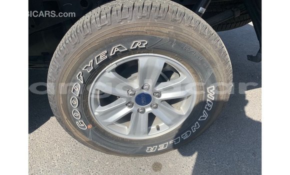 Comprar Importar Ford Club Wagon Preto Carro em Import - Dubai em Bengo Province Comprar Importar Ford Club Wagon Preto Carro em Import - Dubai em Bengo Province