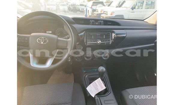 Comprar Importar Toyota Hilux Preto Carro em Import - Dubai em Bengo Province Comprar Importar Toyota Hilux Preto Carro em Import - Dubai em Bengo Province