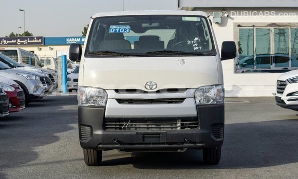Acheter Import Voiture Toyota Hiace Blanc à Import - Dubai, Province de Bengo Acheter Import Voiture Toyota Hiace Blanc à Import - Dubai, Province de Bengo