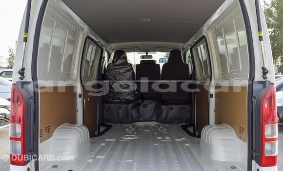 Acheter Import Voiture Toyota Hiace Blanc à Import - Dubai, Province de Bengo Acheter Import Voiture Toyota Hiace Blanc à Import - Dubai, Province de Bengo