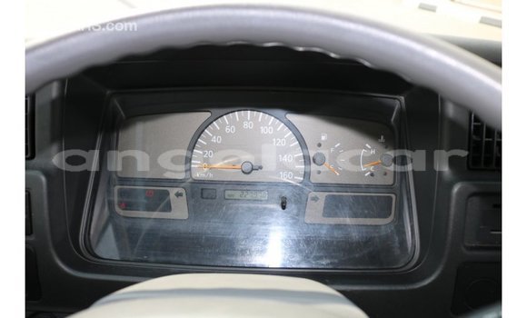 Comprar Importar Nissan 350Z Branco Carro em Import - Dubai em Bengo Province Comprar Importar Nissan 350Z Branco Carro em Import - Dubai em Bengo Province