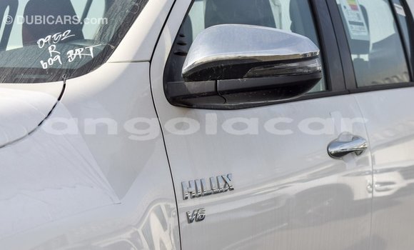 Comprar Novo Toyota Hilux Branco Carro em Import - Dubai em Bengo Province Comprar Novo Toyota Hilux Branco Carro em Import - Dubai em Bengo Province
