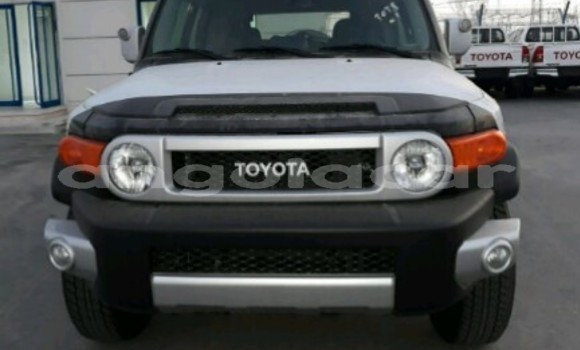 Acheter Neuf Voiture Toyota FJ Cruiser Noir à Luanda, Province de Luanda Acheter Neuf Voiture Toyota FJ Cruiser Noir à Luanda, Province de Luanda
