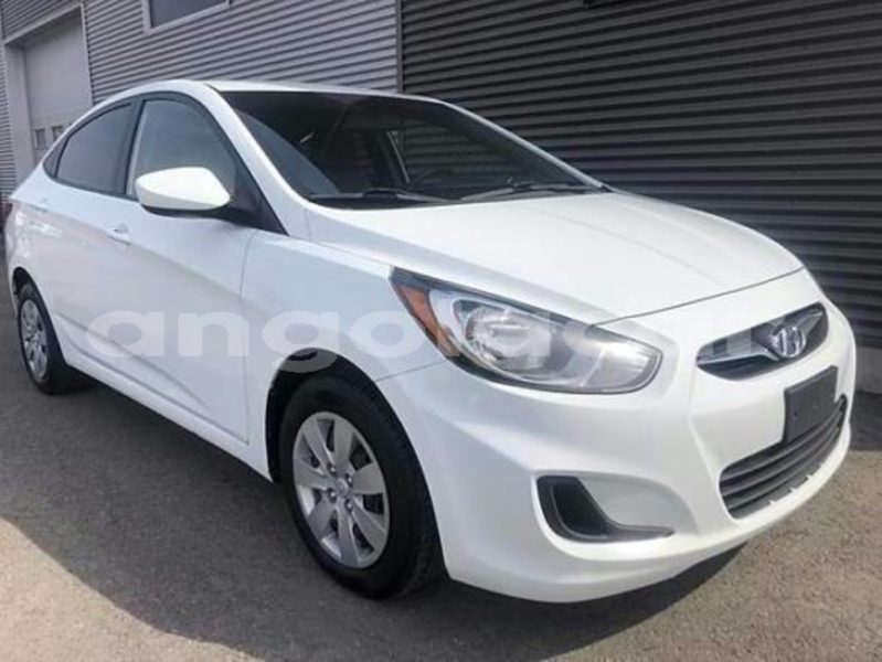 Big with watermark hyundai accent moxico luena 5905