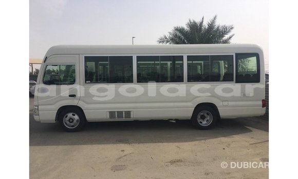 Acheter Import Voiture Toyota Coaster Blanc à Import - Dubai, Province de Bengo Acheter Import Voiture Toyota Coaster Blanc à Import - Dubai, Province de Bengo