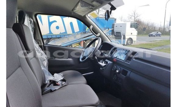Buy Import Toyota Hiace White Car in Import - Dubai in Bengo Province Buy Import Toyota Hiace White Car in Import - Dubai in Bengo Province
