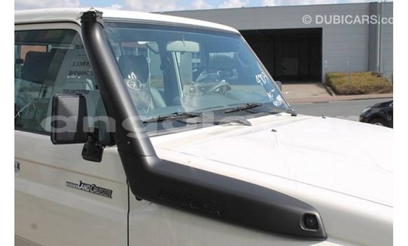 Buy Import Toyota Land Cruiser White Car in Import - Dubai in Bengo Province Buy Import Toyota Land Cruiser White Car in Import - Dubai in Bengo Province