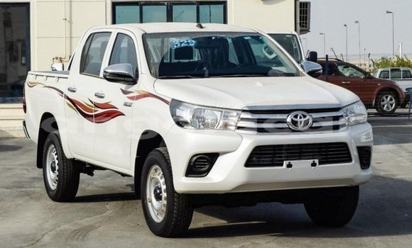 Buy Import Toyota Hilux White Car in Import - Dubai in Bengo Province Buy Import Toyota Hilux White Car in Import - Dubai in Bengo Province