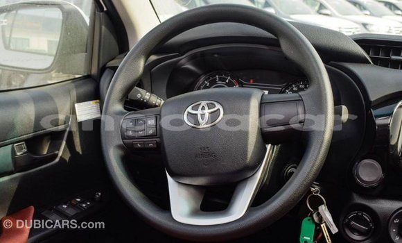 Buy Import Toyota Hilux White Car in Import - Dubai in Bengo Province Buy Import Toyota Hilux White Car in Import - Dubai in Bengo Province