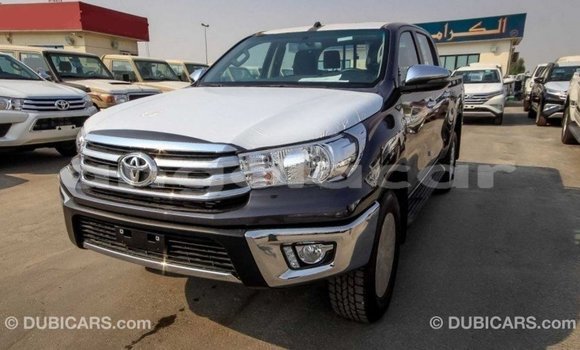 Acheter Import Voiture Toyota Hilux Noir à Import - Dubai, Province de Bengo Acheter Import Voiture Toyota Hilux Noir à Import - Dubai, Province de Bengo
