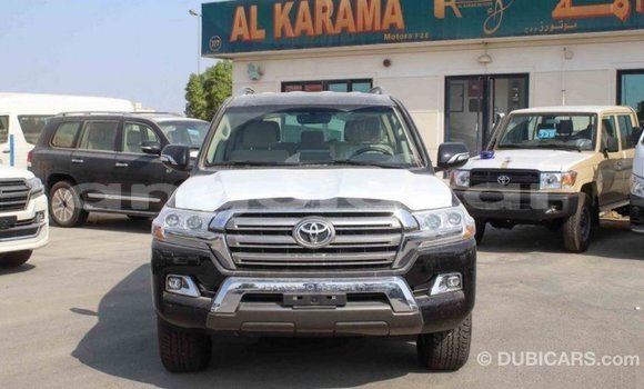 Acheter Import Voiture Toyota Land Cruiser Noir à Import - Dubai, Province de Bengo Acheter Import Voiture Toyota Land Cruiser Noir à Import - Dubai, Province de Bengo