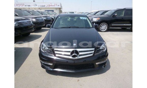 Comprar Importar Mercedes-Benz 200 Preto Carro em Import - Dubai em Bengo Province Comprar Importar Mercedes-Benz 200 Preto Carro em Import - Dubai em Bengo Province