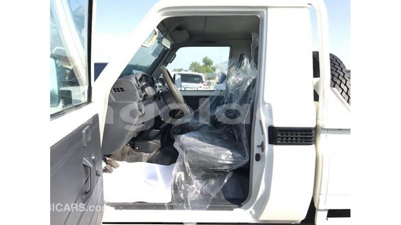 Big with watermark toyota land cruiser bengo province import dubai 6560