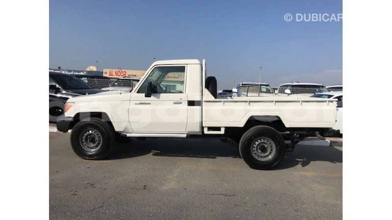 Big with watermark toyota land cruiser bengo province import dubai 6560