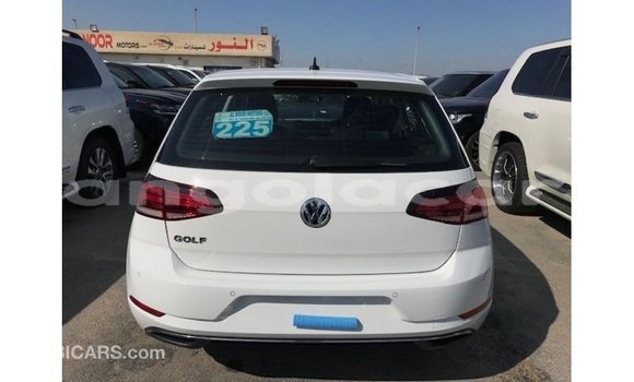 Acheter Import Voiture Volkswagen Golf Blanc à Import - Dubai, Province de Bengo Acheter Import Voiture Volkswagen Golf Blanc à Import - Dubai, Province de Bengo