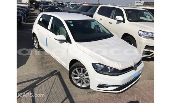 Acheter Import Voiture Volkswagen Golf Blanc à Import - Dubai, Province de Bengo Acheter Import Voiture Volkswagen Golf Blanc à Import - Dubai, Province de Bengo