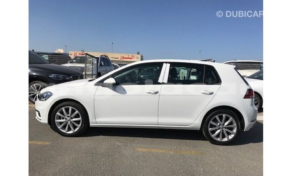 Acheter Import Voiture Volkswagen Golf Blanc à Import - Dubai, Province de Bengo Acheter Import Voiture Volkswagen Golf Blanc à Import - Dubai, Province de Bengo